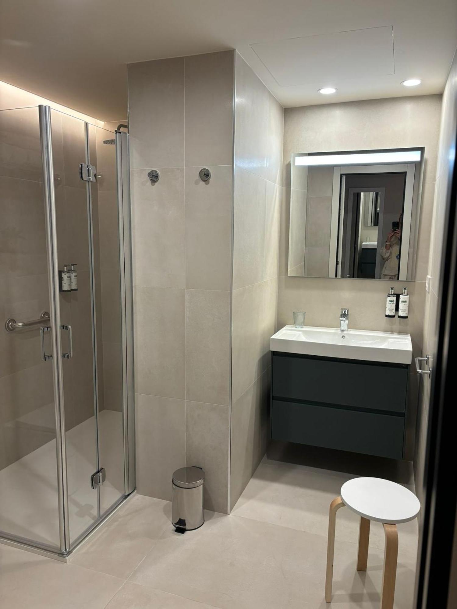 Apartamentos Joaquin Costa Santander Eksteriør billede
