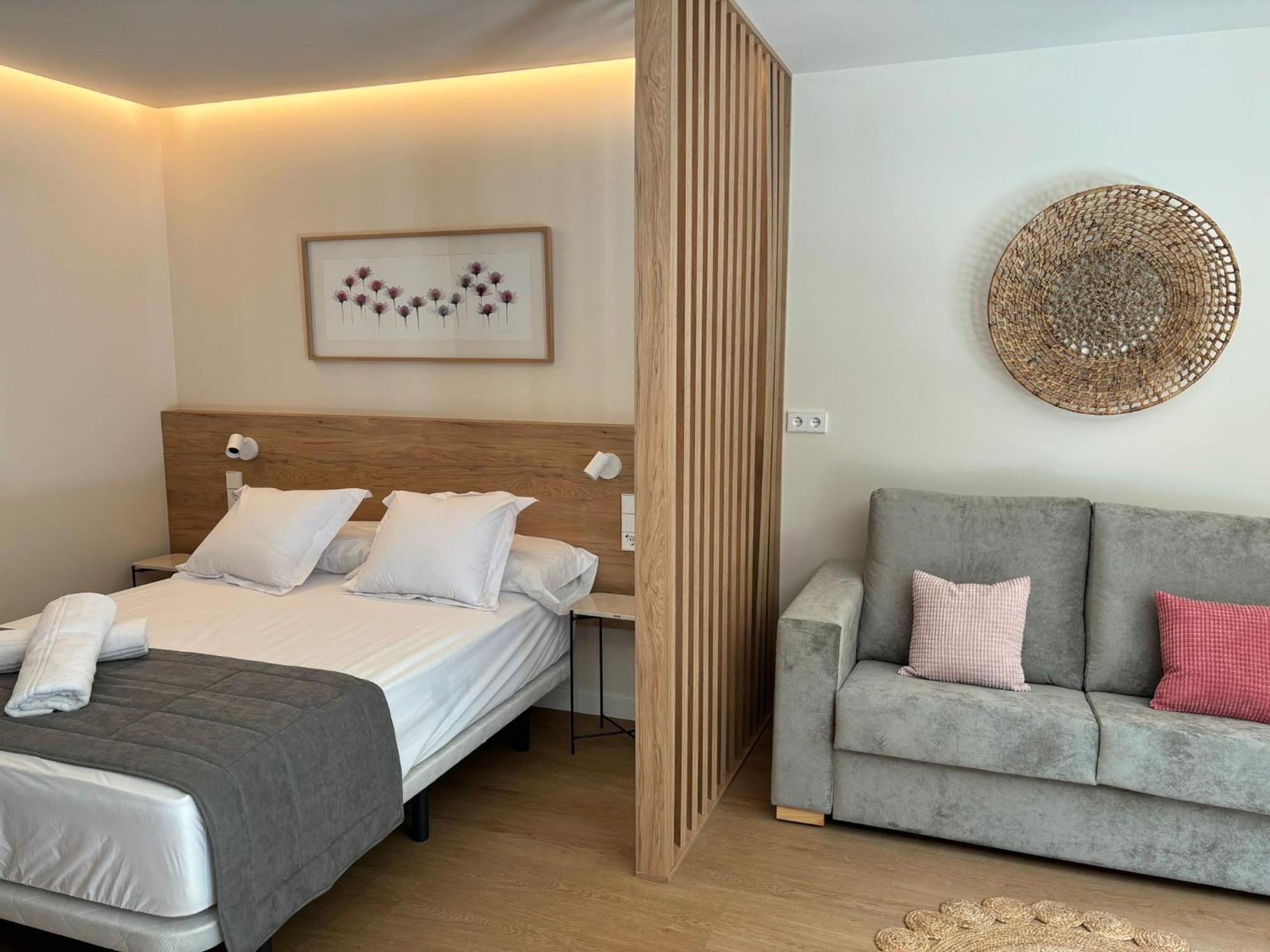 Apartamentos Joaquin Costa Santander Eksteriør billede