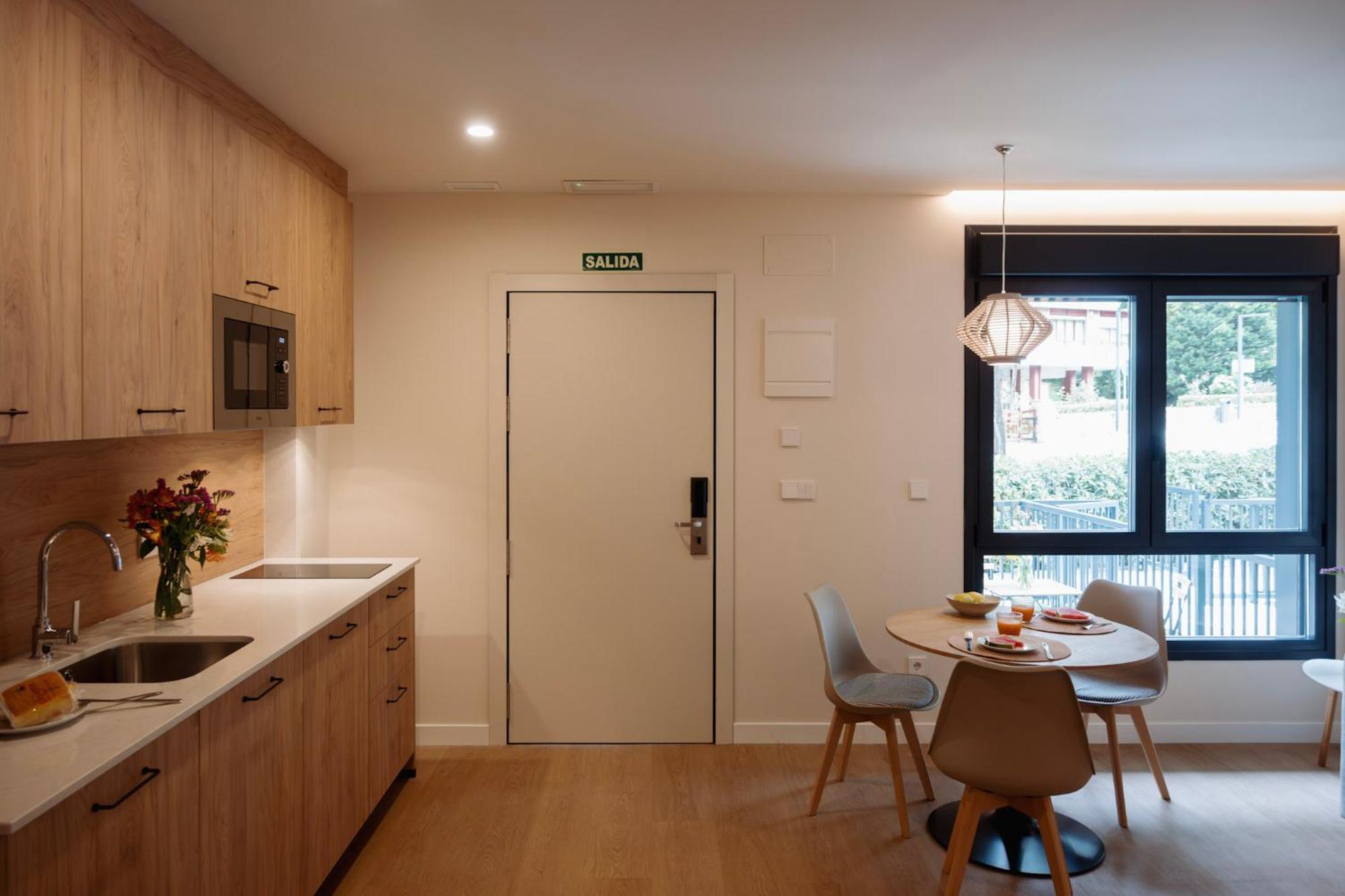 Apartamentos Joaquin Costa Santander Eksteriør billede