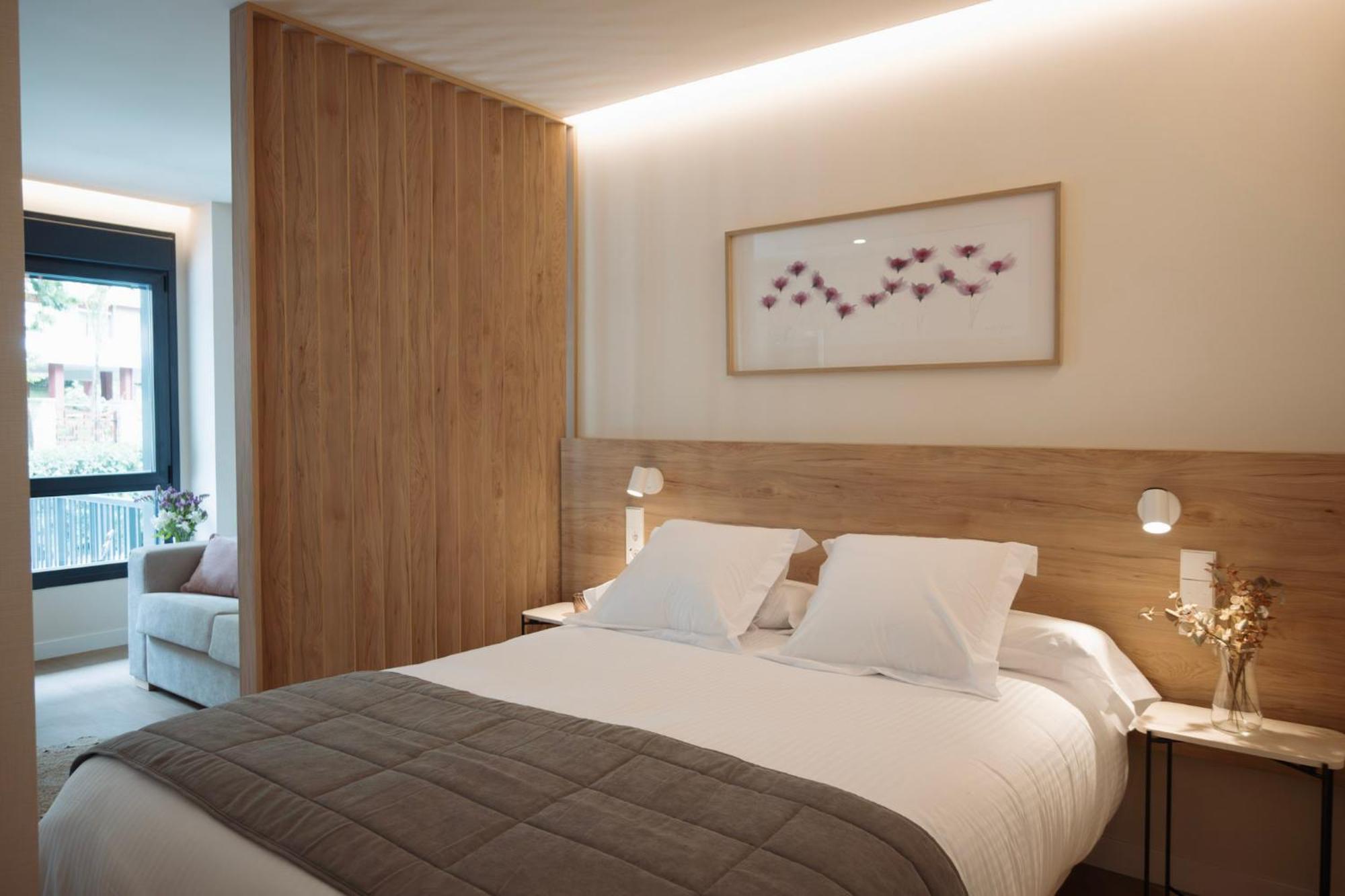 Apartamentos Joaquin Costa Santander Eksteriør billede