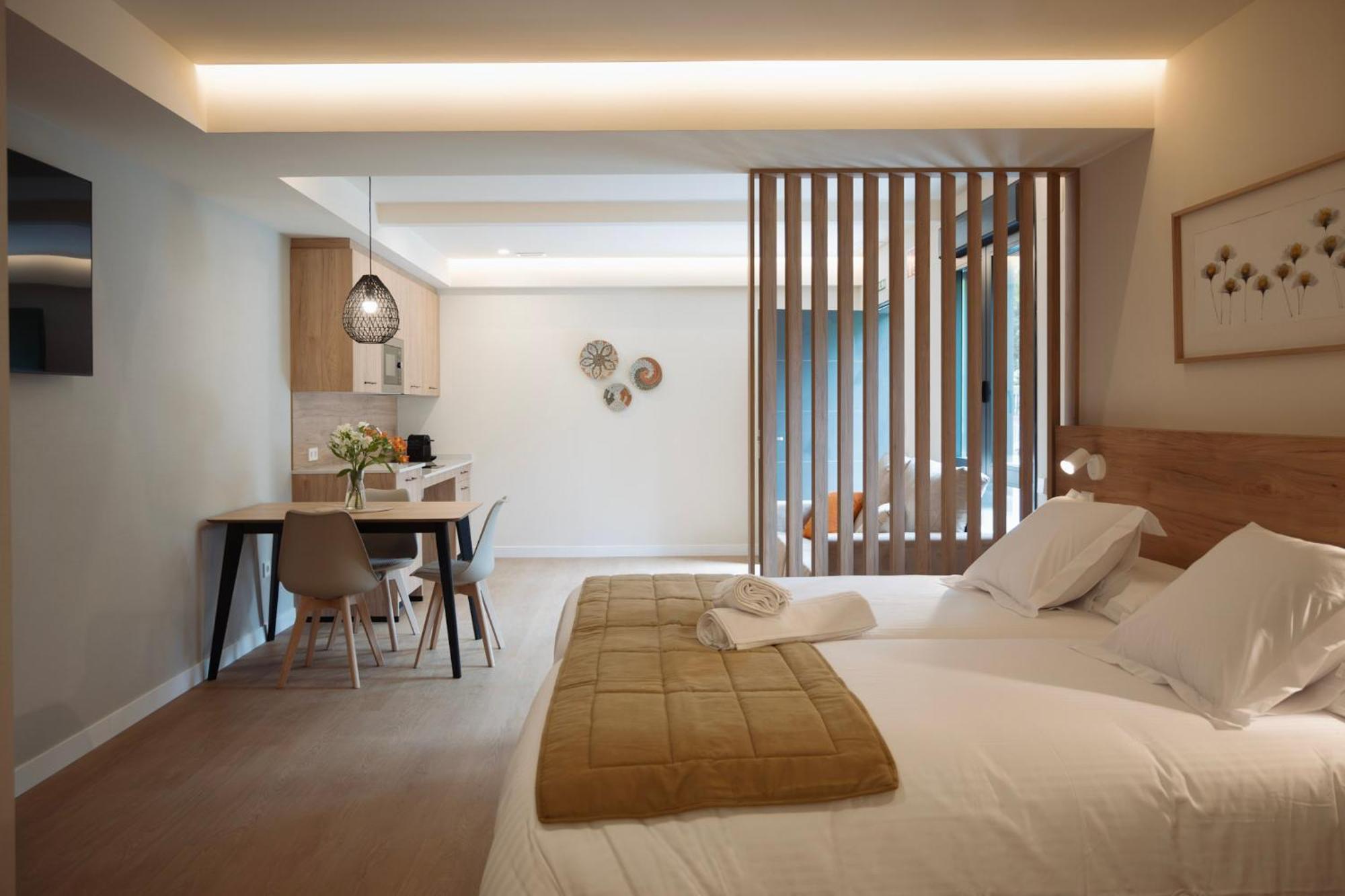 Apartamentos Joaquin Costa Santander Eksteriør billede