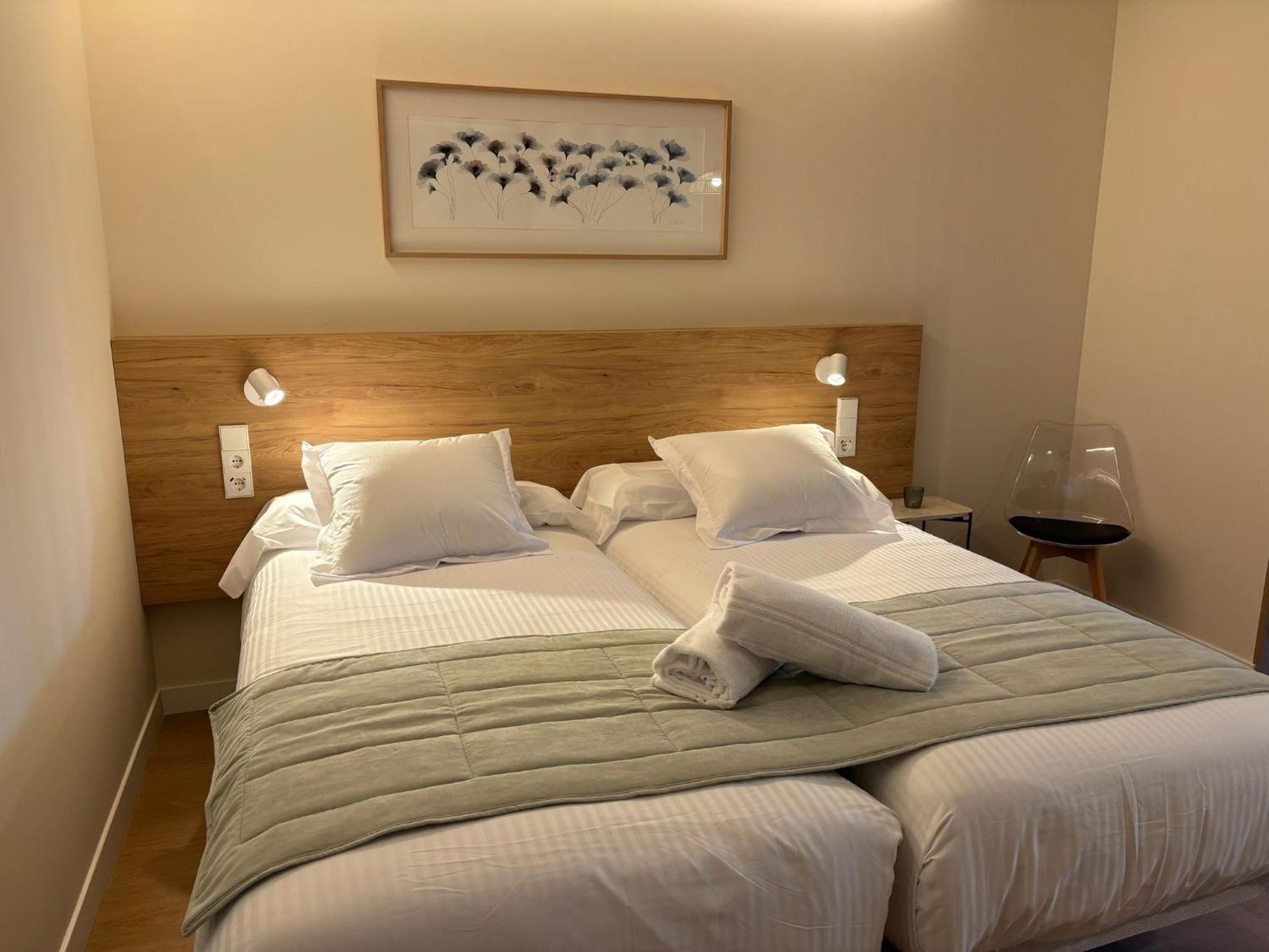 Apartamentos Joaquin Costa Santander Eksteriør billede